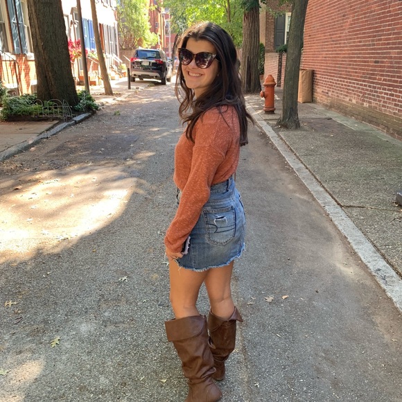 Meet your Posher, Danielle - Picture 2 of 3